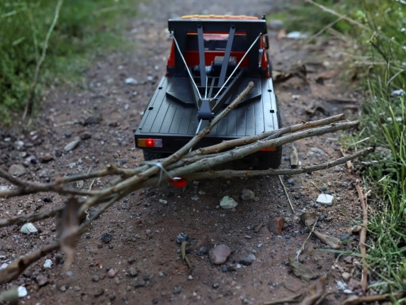 RC auto Land Cruiser Toyota s navijákem